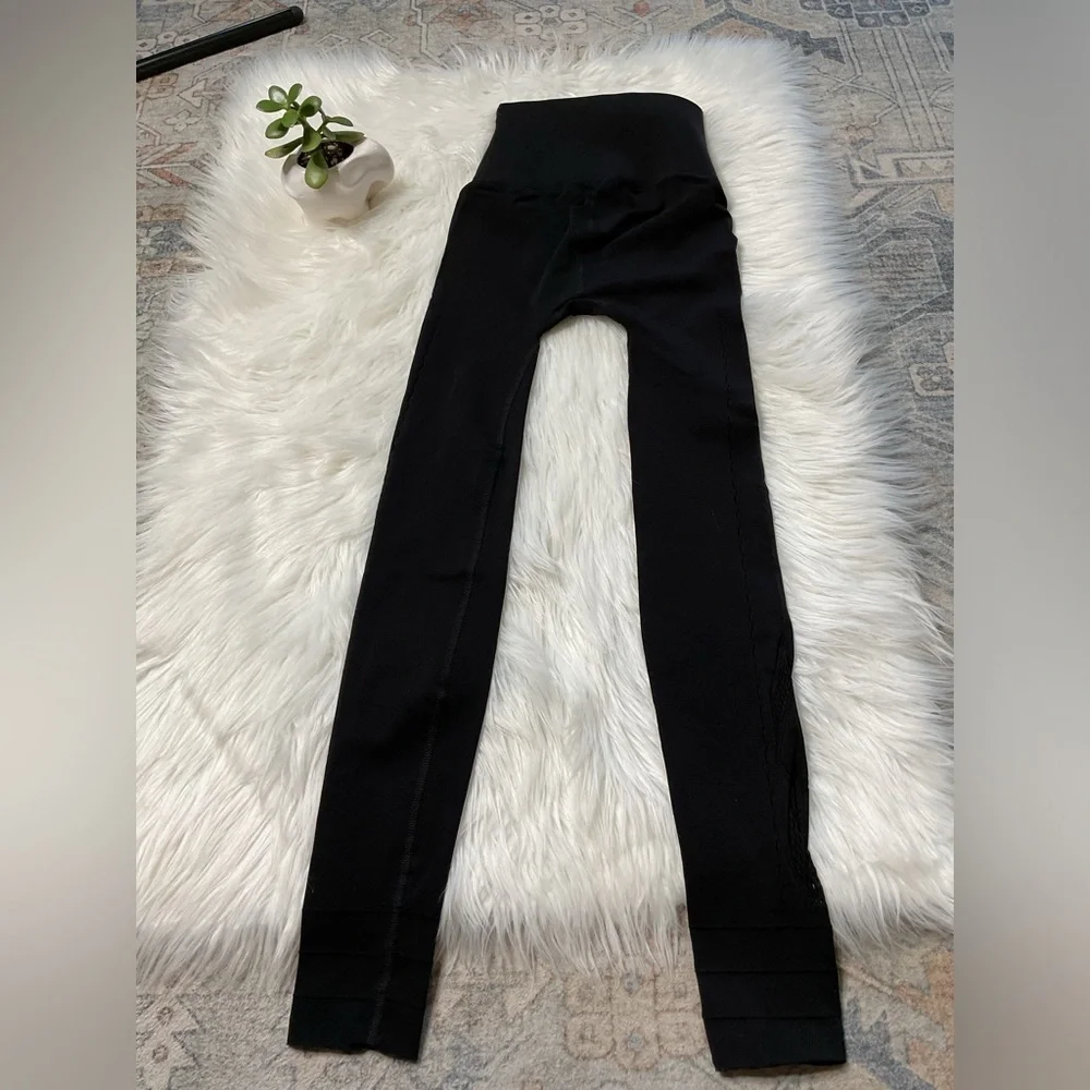 Free People High-Rise Full-Length Running Through My Mind Leggings - Picture 9 of 9